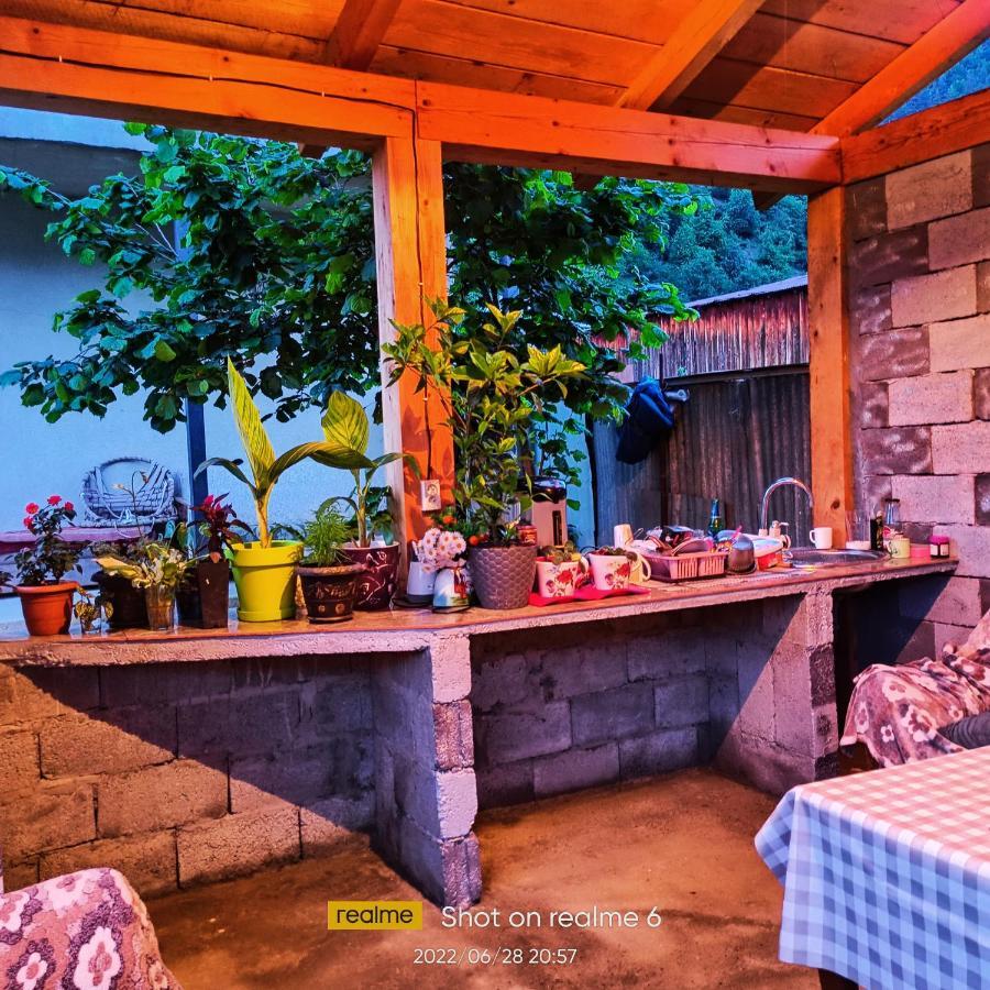 House B&B Mestia Exterior foto