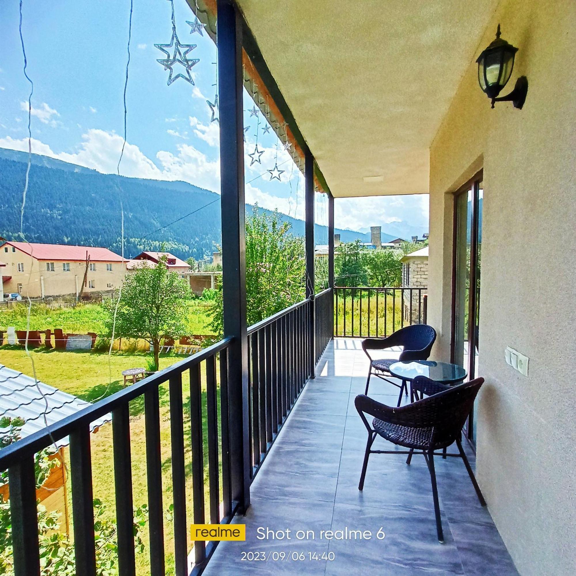 House B&B Mestia Exterior foto