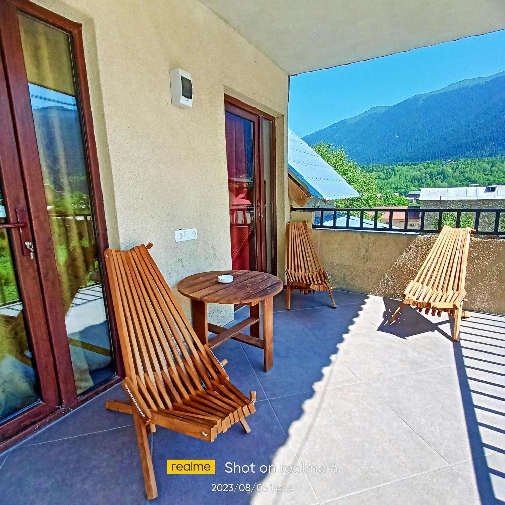 House B&B Mestia Exterior foto