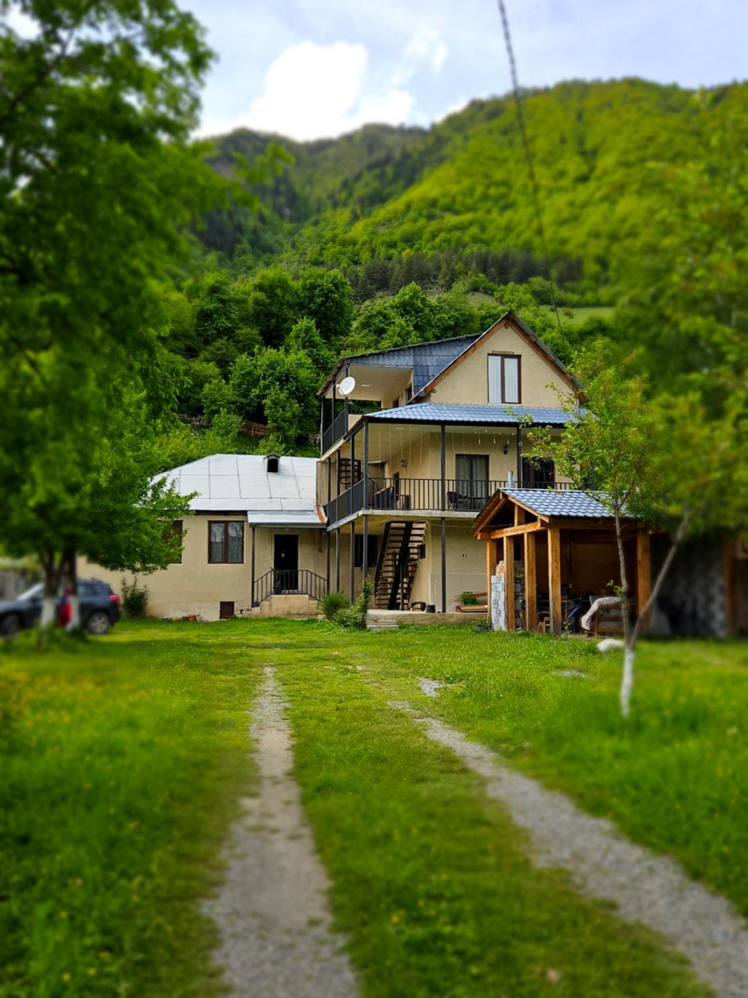 House B&B Mestia Exterior foto